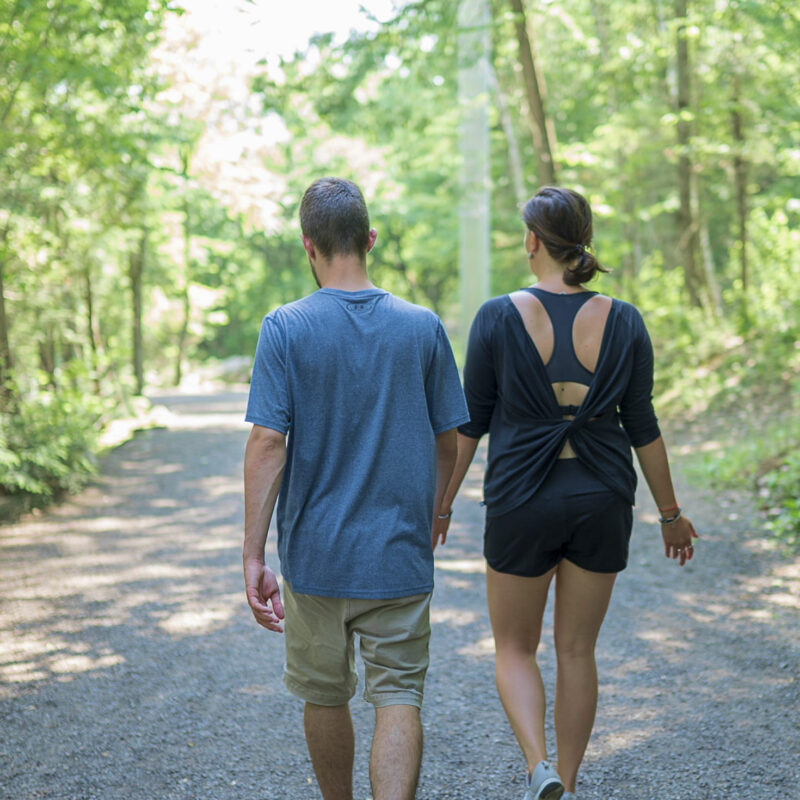 Sentier Canyon Sainte-Anne couple